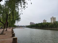 -南京眼步行桥