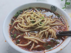 柳叶-马德元纯汤牛肉面(太奥广场店)