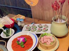 -潮火锅·麻辣牛肉火锅(观音桥方圆·LIVE店)