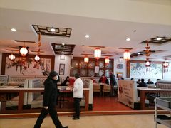 大堂-泉福居酱骨头自助广场(南大街商业步行街店)
