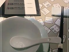 -穹六人间 people 6(岳阳路店)