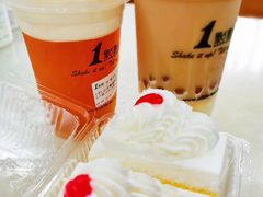-红宝石·鲜奶小方·海派西点房(南丹店)