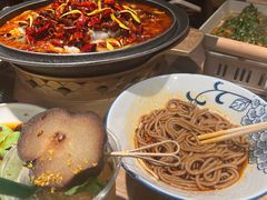 -山城外·非遗酸菜鱼(蜀都万达店)