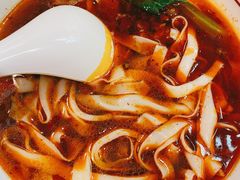 招牌红烧牛肉米粉-呷佬·长沙手工米粉(金沙江路店)