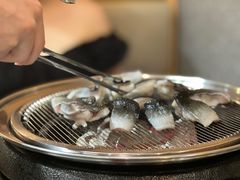 -围炉肉舍•炭烤活鳗•丹东海鲜烤肉(步行街店)