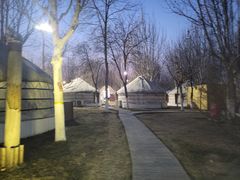 -九十九顶毡房(阜石路店)