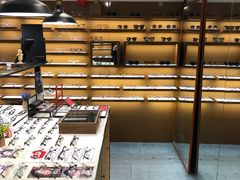 -罗伯特眼镜·蔡司官方授权(罗湖国贸店)