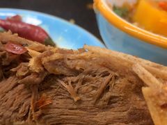 -金鼎雪山牦牛杂火锅(理县总店)