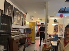 -毛辣果·贵州红酸汤牛肉火锅(西单店)