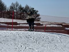 -庙香山滑雪场