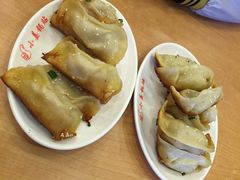-小姜锅贴(凤凰街店)