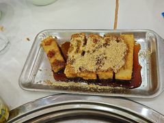 -休记光头香辣蟹干锅(绵竹店)