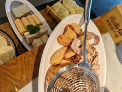 -尚尚仙·酸汤猪手·猪肚鸡火锅(华联万柳购物中心店)