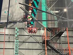 -极限PLAY运动娱乐新世界·团建派对潮玩休闲馆·室内蹦极高空游乐园