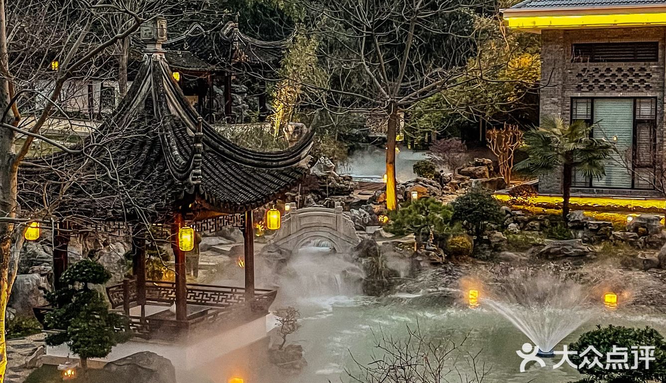 终于体会了一把在园林里吃饭的感觉[流泪]仿佛穿越苏州园林