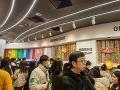 -m豆巧克力世界(上海世茂广场店)