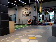 -Freedom Fitness私教健身俱乐部(徐虹北路店)