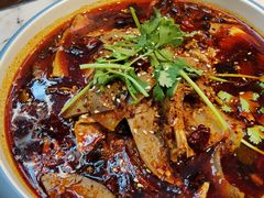 -有红鸡毛店·川菜(建设路店)