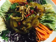 -胖太太四川麻辣排骨串(镇江路分店)