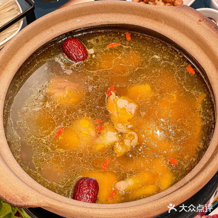 在上海,这醉鸡煲加鲜牛肉的神仙组合尊🉐️好顶❗️