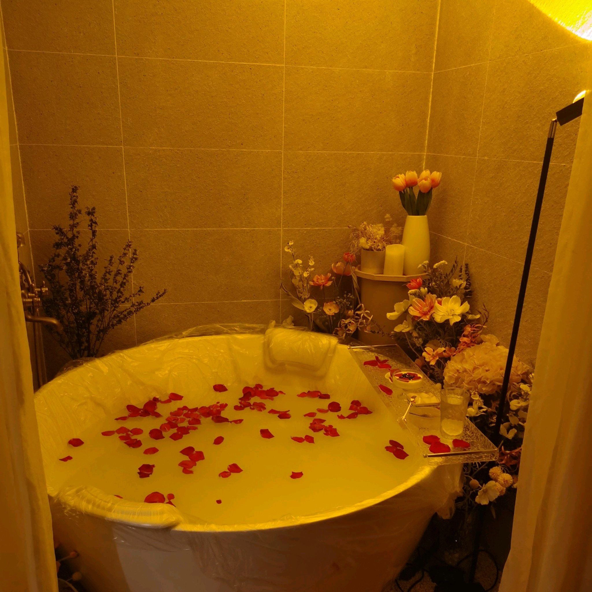 男朋友一直钟爱的情侣花瓣泡泡浴,真的太美啦