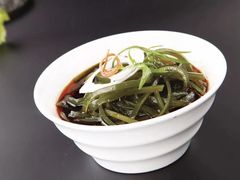 -月枫江南小馆(绿地缤纷广场店)