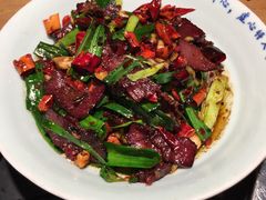 大蒜辣椒腊牛肉-吃饭皇帝大(解放西路店)