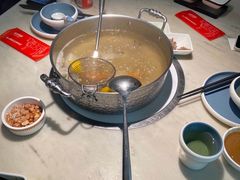 -左庭右院鲜牛肉火锅(浦江欢乐颂店)