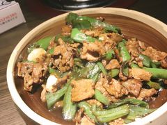 -廖师傅大蒜炒腊肉(袁家岭店)