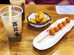 -鑫花溪牛肉米粉(人民广场店)