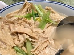 -五稻厨房粤西菜(新闻店)