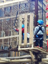 -PIPIKINGDOM皮皮王国欢乐号(欢乐海岸购物中心店)