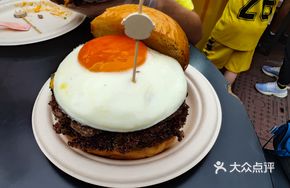 Dirty Cheese Burger