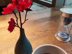 -蜜桃餐厅·伴山(湖滨商业街店)