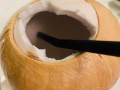 椰子水-新加坡海鲜共和(名胜世界圣淘沙海滨坊)