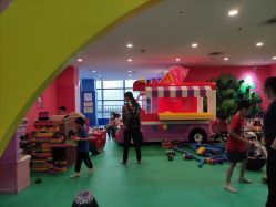 -欧酷世界动力星球(王府井奥莱UP TOWN店)