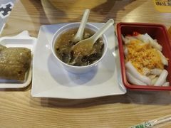 特色咸肉粽-食盈碗仔翅(星玺广场店)
