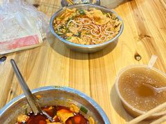 -柳州肥姨妈大骨螺蛳粉(东靖路店)