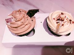 红丝绒中号纸杯-派悦坊·甜品·蛋糕(日坛店)