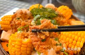 Century Steamed Pork Intestines with Rice Flour