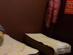 -鸿喜足健康足道采耳艾灸(南纬路店)