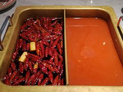 -尚尚仙·酸汤猪手·猪肚鸡火锅(华联万柳购物中心店)