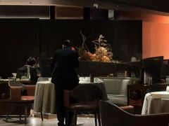 -左庭右院鲜牛肉火锅黑金店(陆家嘴中心店)