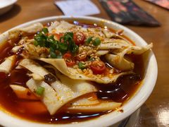 -炉小二铜锅牛蛙•川湘菜(三里屯店)