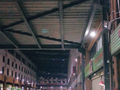 -三亚新鸿港水果一级批发市场