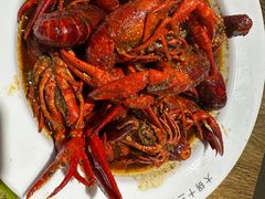-叶派龙虾•招牌香辣蟹·海鲜(中海国际店)