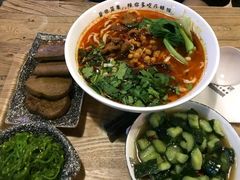-每碗面馆(新鸿安大厦店)