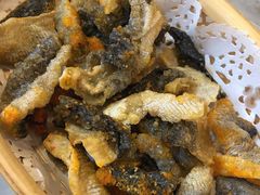 咸蛋黄酥鱼皮-必胜客(中大银泰店)