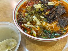 麻辣牛肉汤粉-李氏紫竹林卤粉(火车站店)