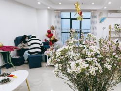 -小羽毛美甲美睫